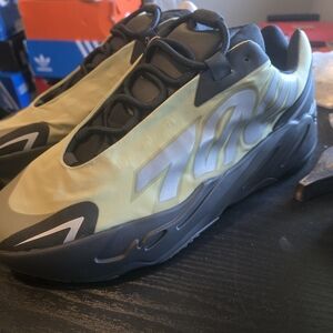 Adidas NWT YEEZY Men's Black and Yello Sneakers
